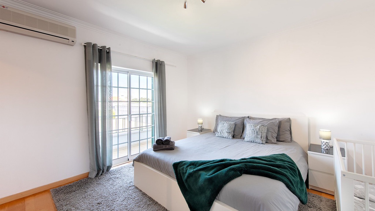 Photo of Bedroom in Charneca de Caparica e Sobreda