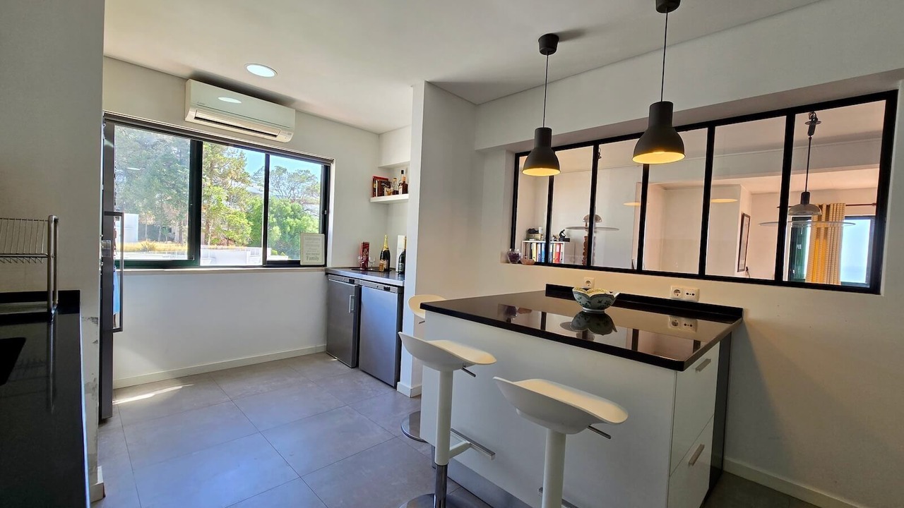 Photo of Kitchen in Sesimbra