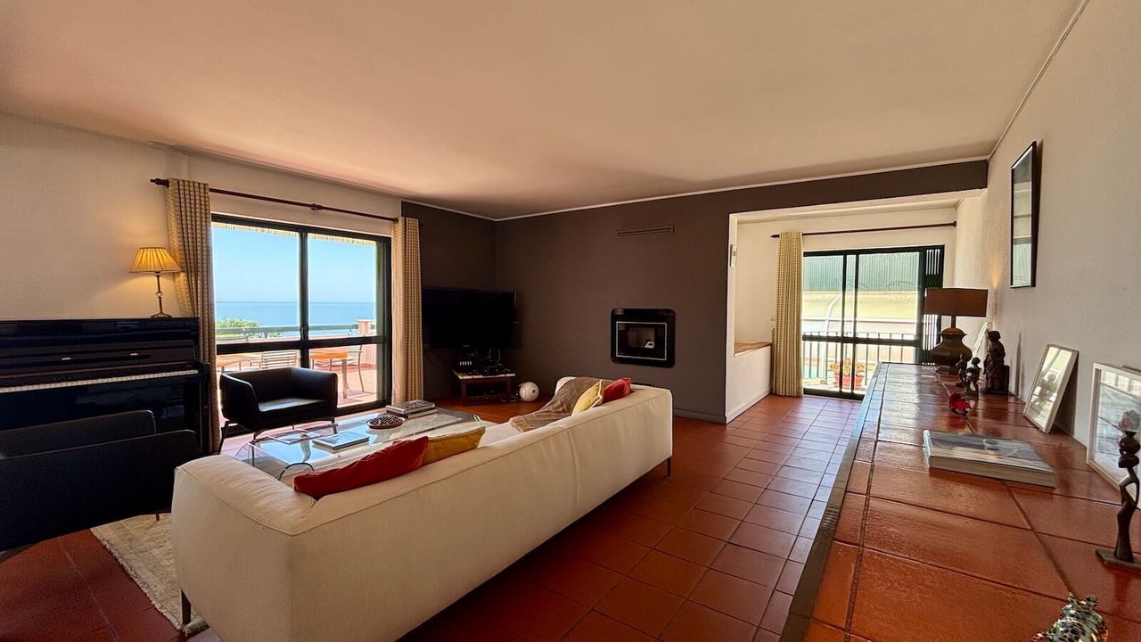 Photo of Livingroom in Sesimbra