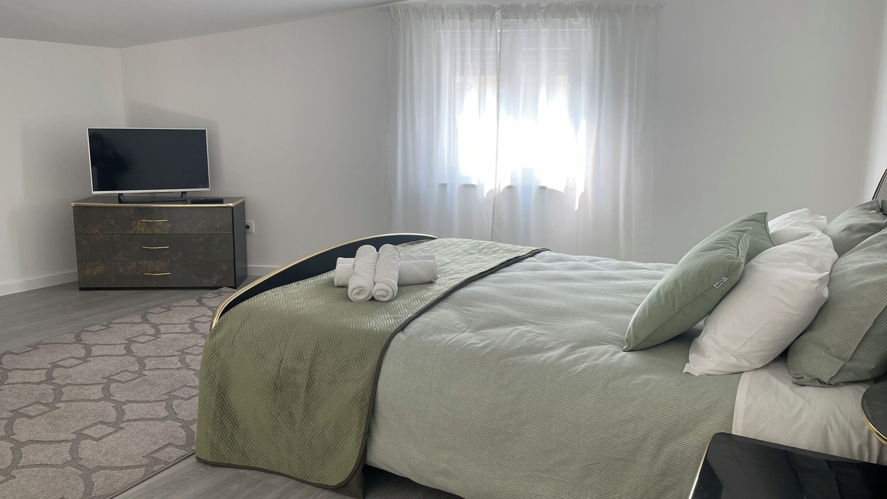 Photo of Bedroom in Castanheira de Pera