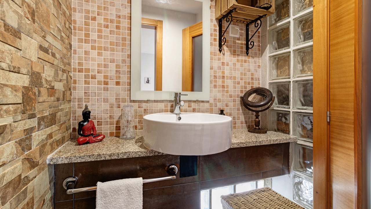 Photo of Bathroom in Melgaco