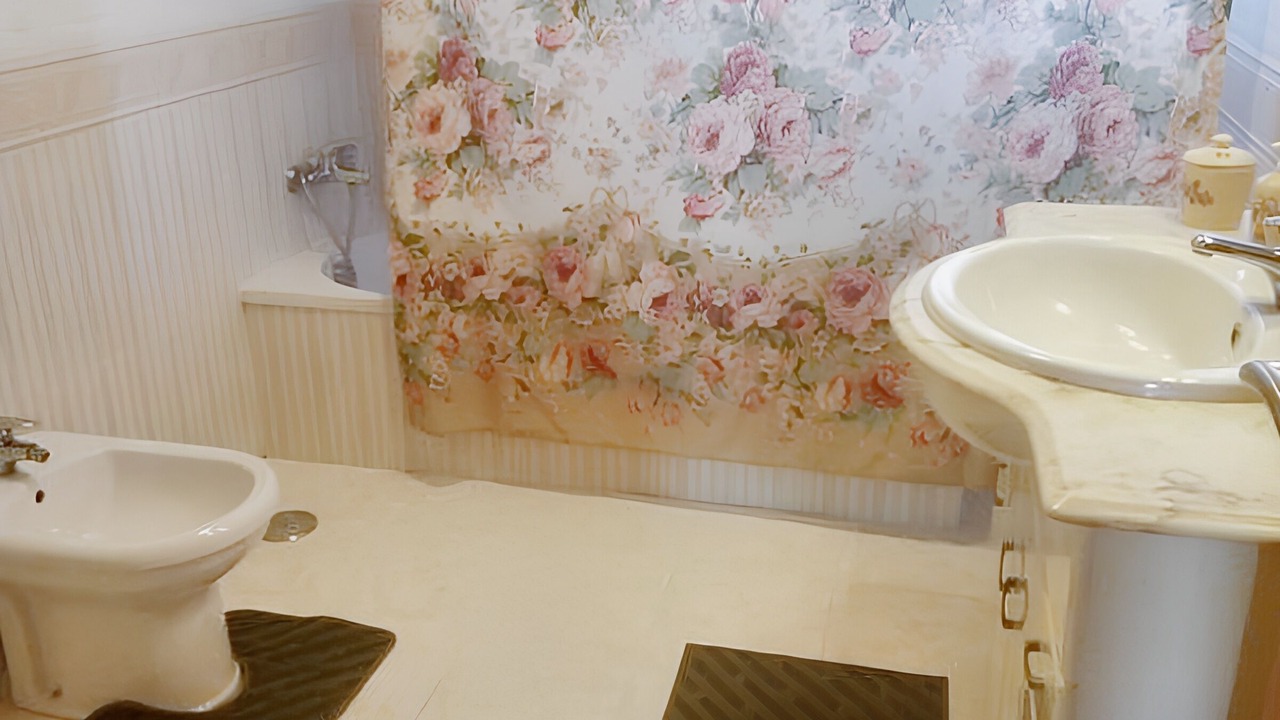Photo of Bathroom in Ourem