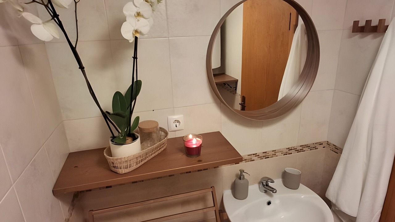 Photo of Bathroom in Oliveira do Hospital