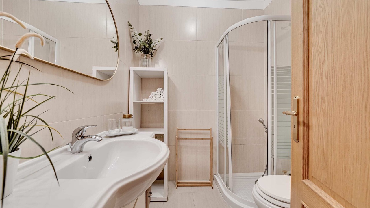 Photo of Bathroom in Estoril