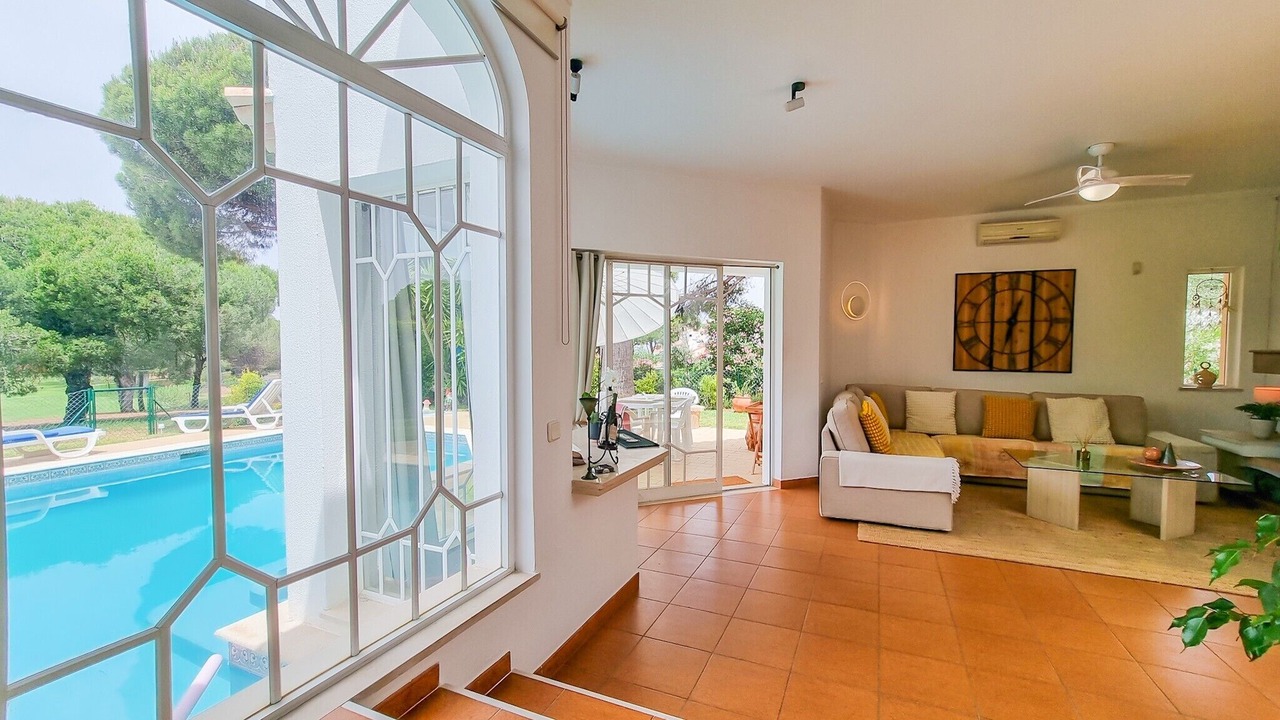 Photo of Livingroom in Quarteira