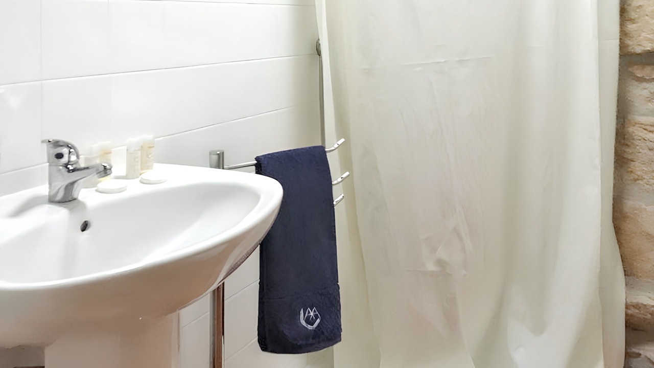 Photo of Bathroom in Meada