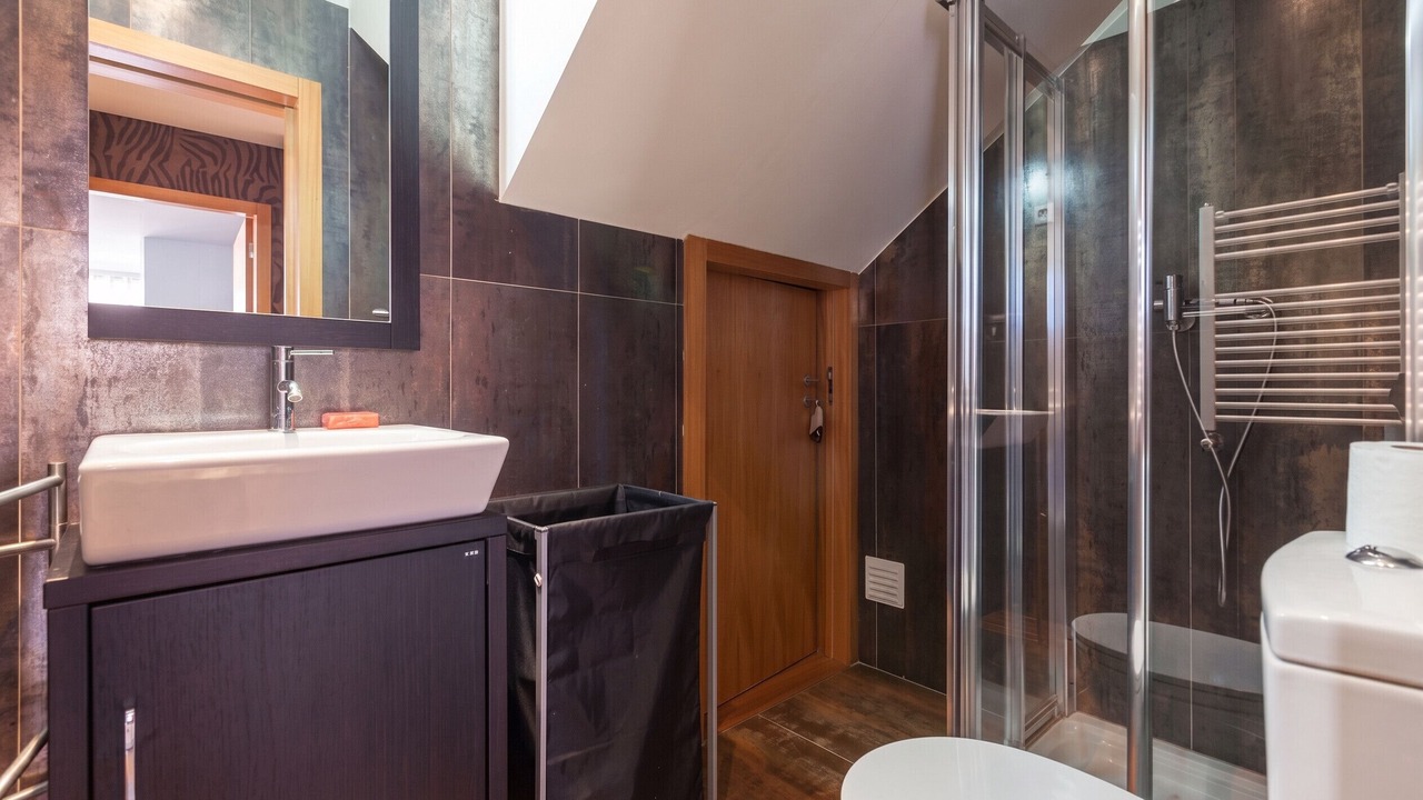 Photo of Bathroom in Caminha