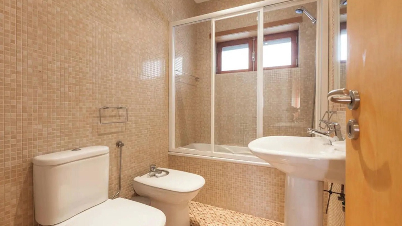 Photo of Bathroom in Caminha