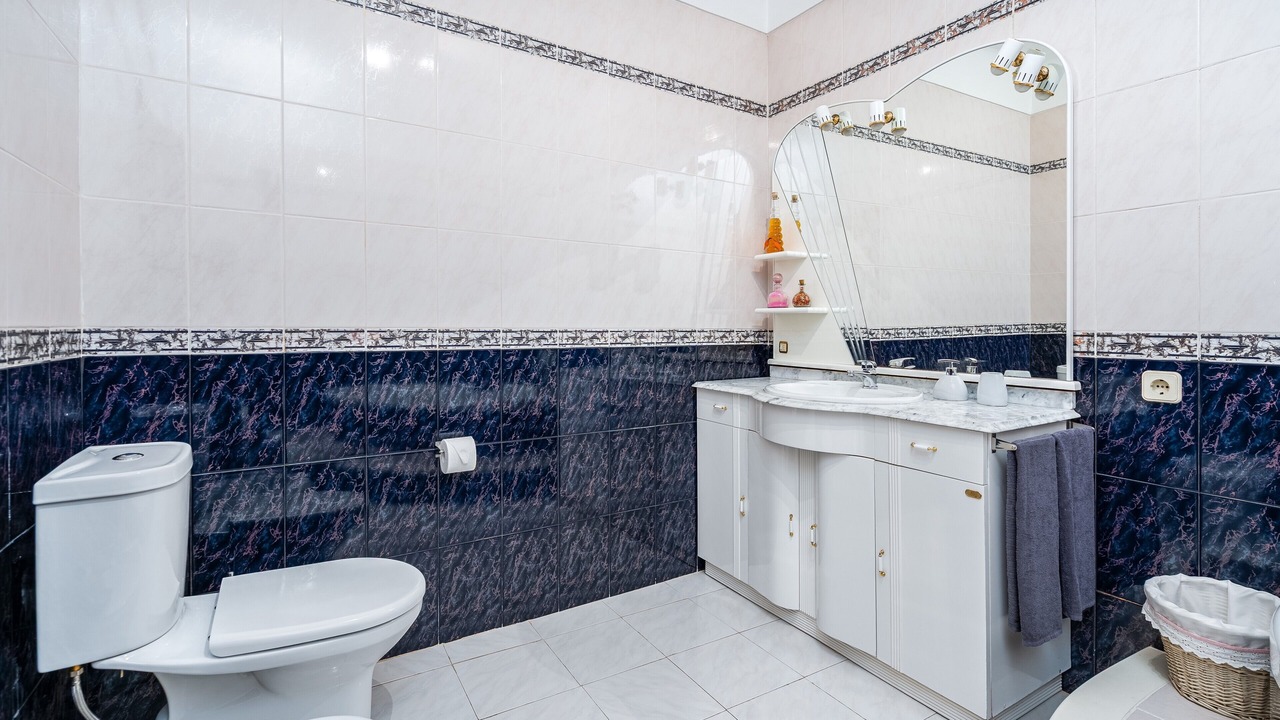 Photo of Bathroom in Porches