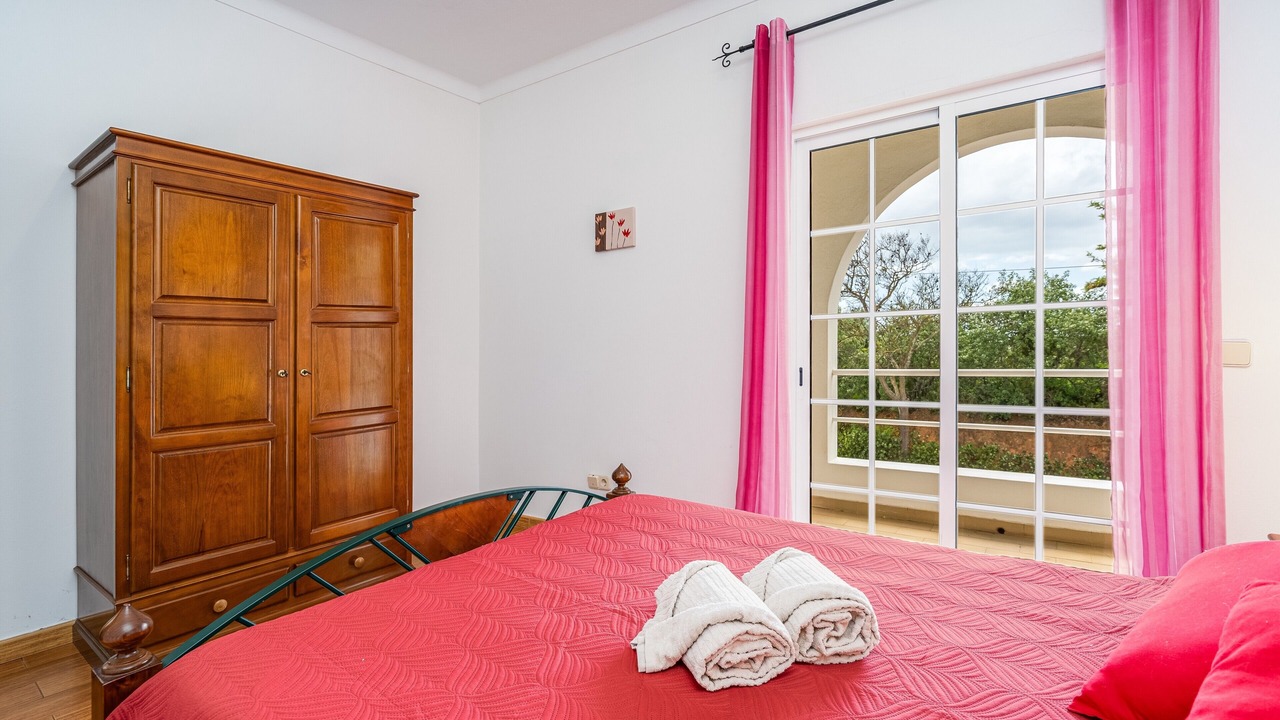 Photo of Bedroom in Porches