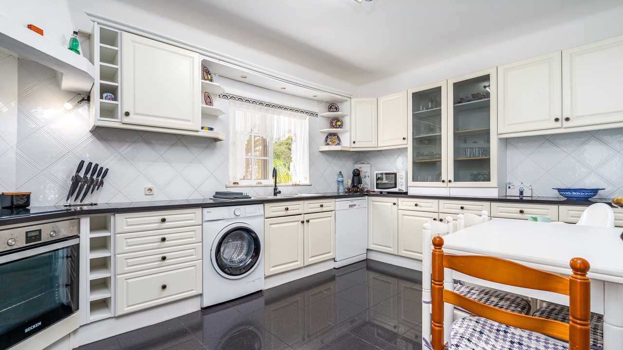 Photo of Kitchen in Porches