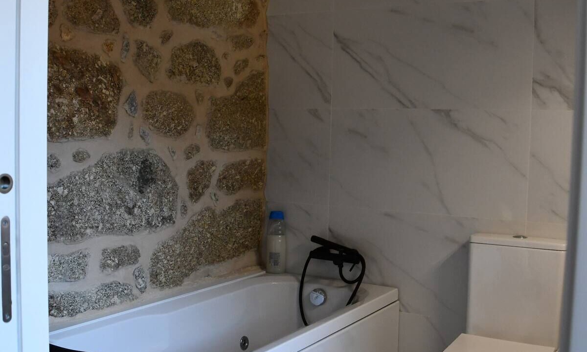 Photo of Bathroom in Ponte de Lima