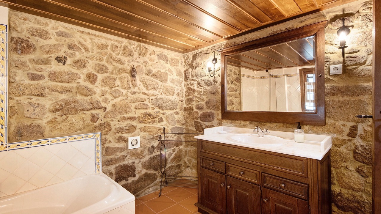 Photo of Bathroom in Moimenta da Beira