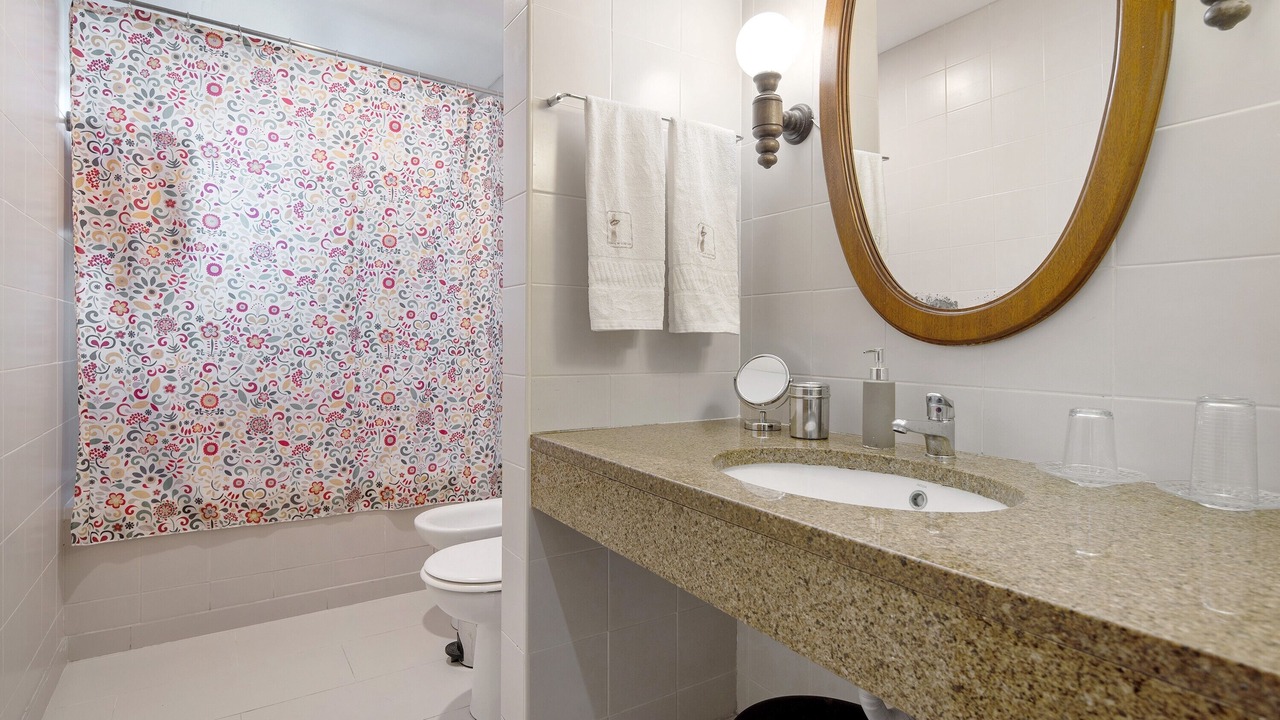 Photo of Bathroom in Livramento