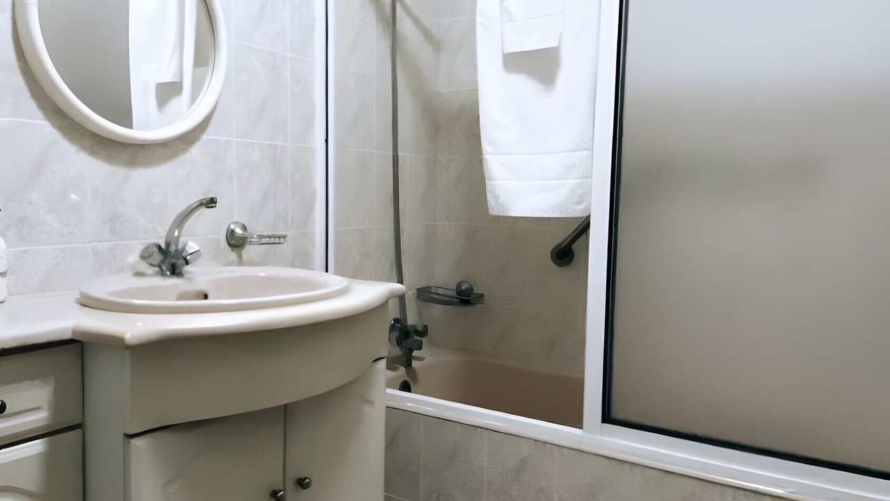 Photo of Bathroom in Torreira