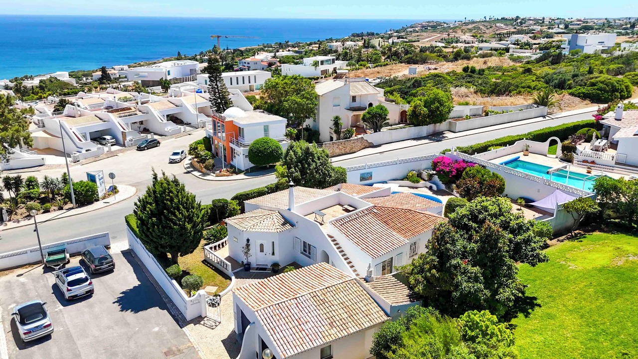 Photo of Outdoor in Luz