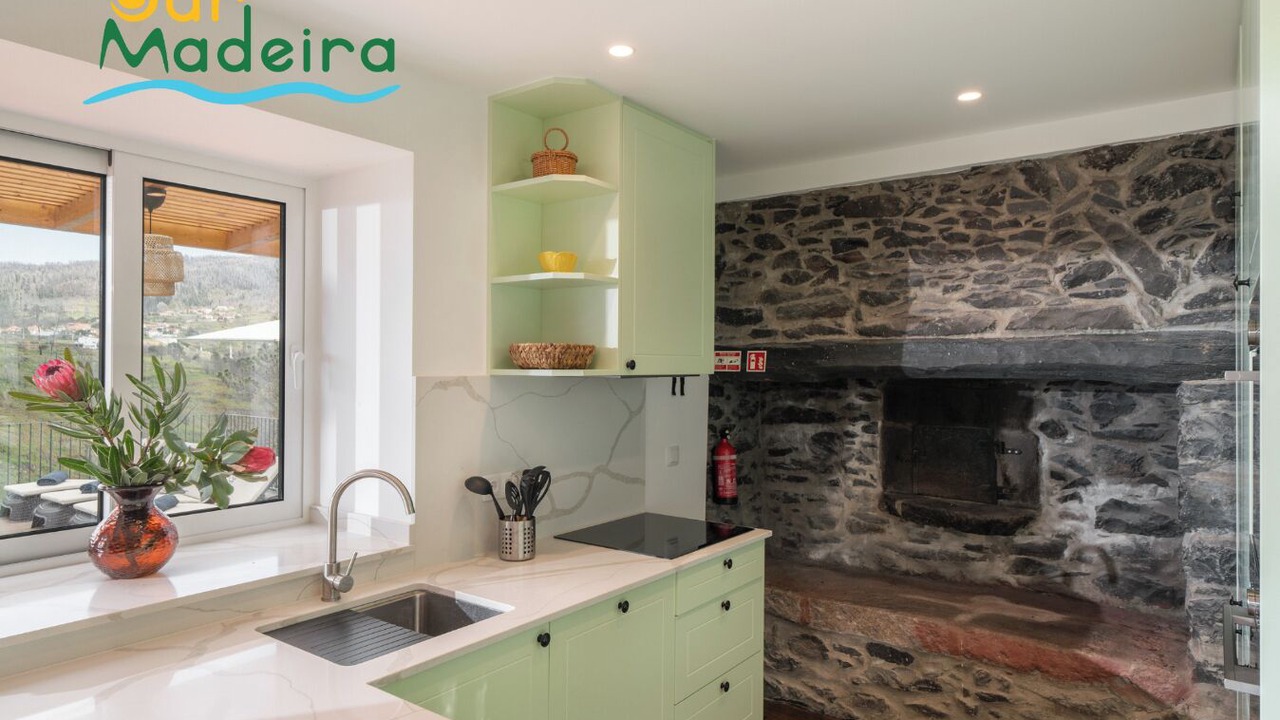 Photo of Kitchen in Prazeres
