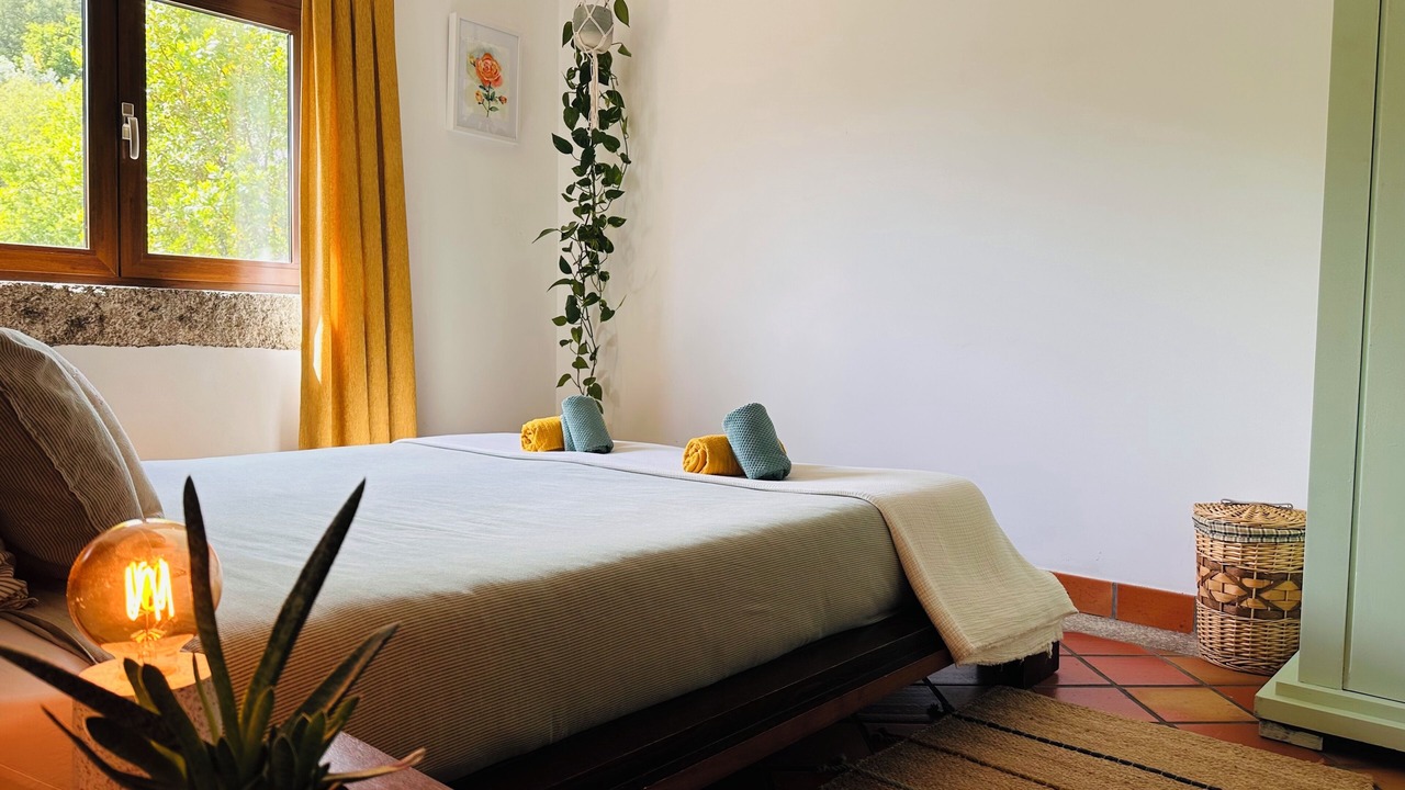 Photo of Bedroom in Oliveira do Hospital
