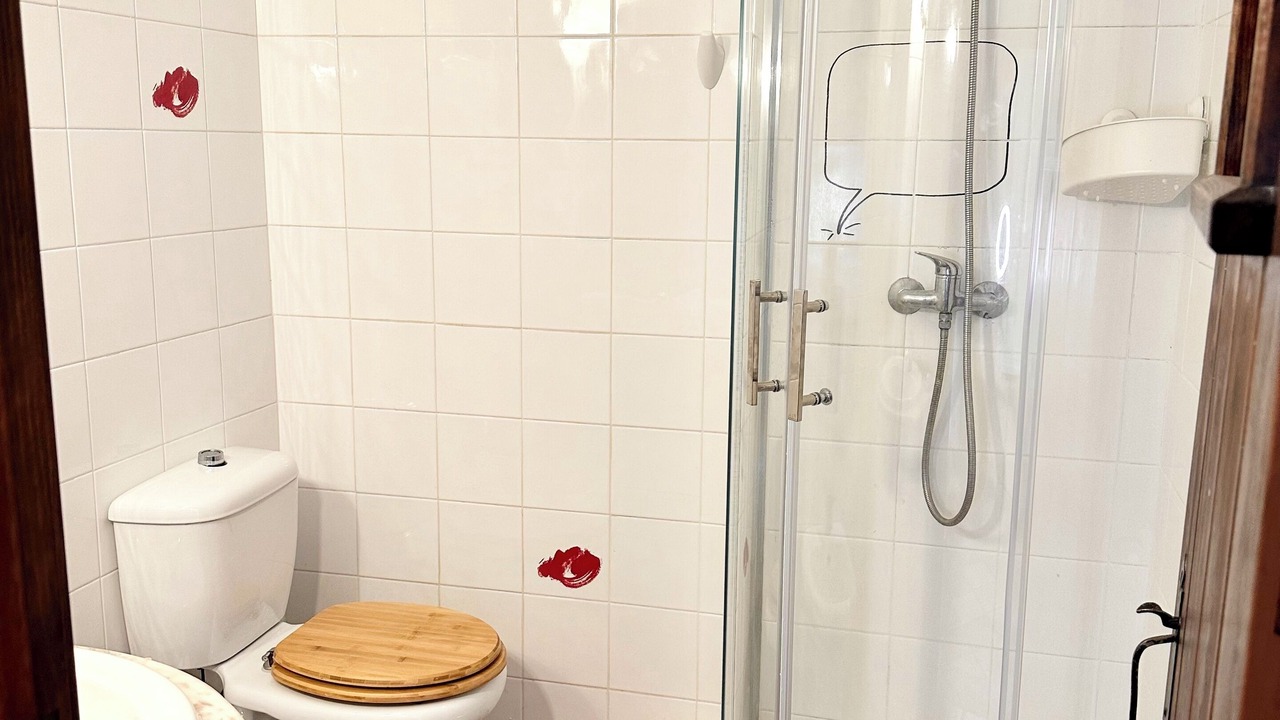 Photo of Bathroom in Oliveira do Hospital