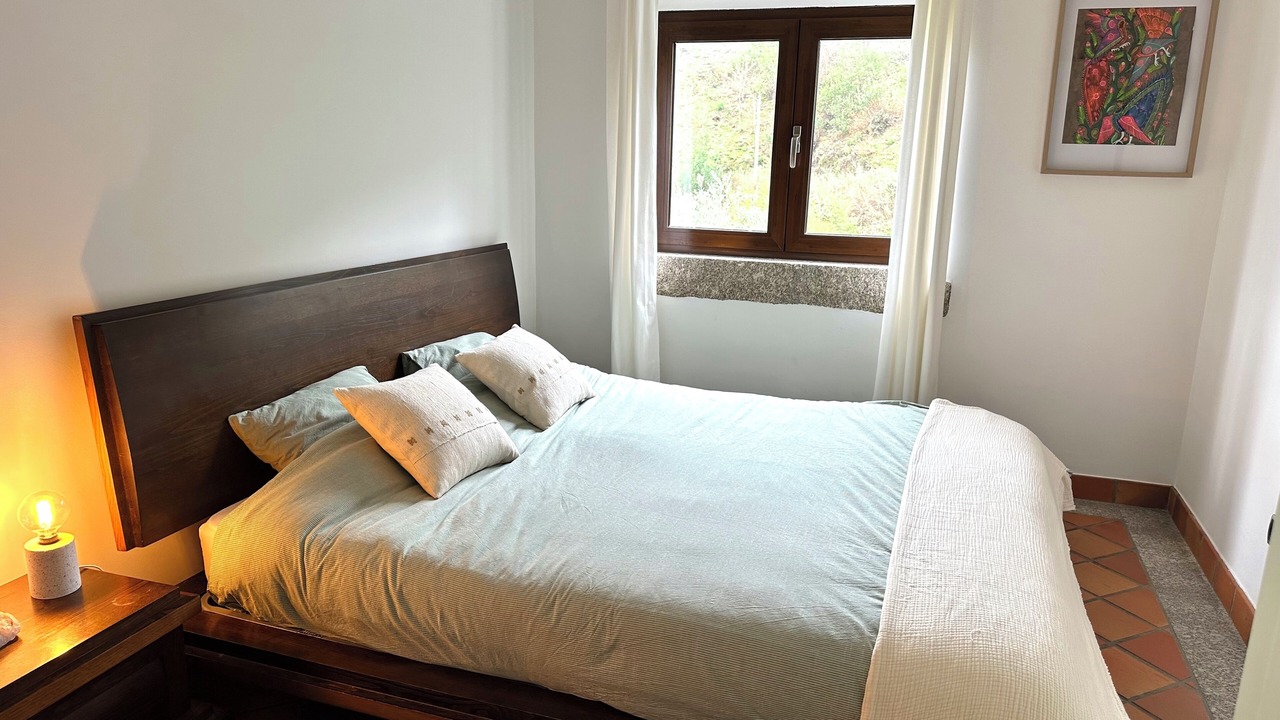 Photo of Bedroom in Oliveira do Hospital