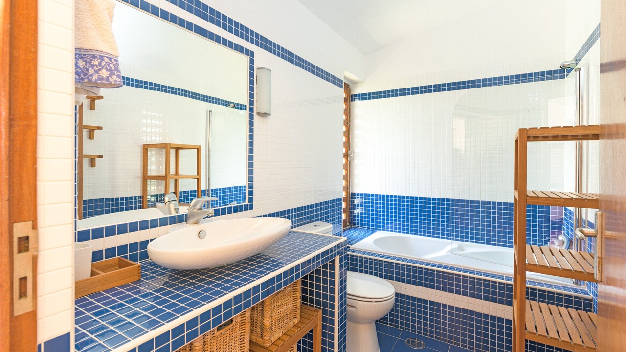 Photo of Bathroom in Vila Nova de Milfontes
