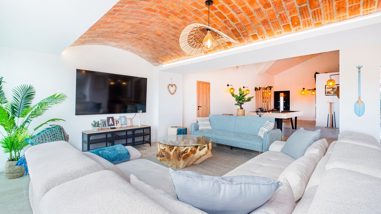 Photo of Livingroom in Oura