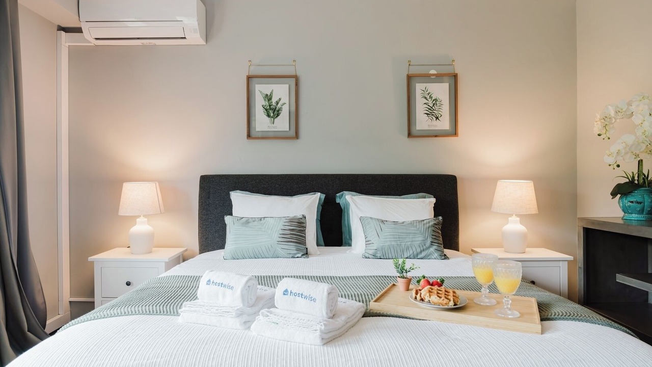 Photo of Bedroom in Oliveira do Douro