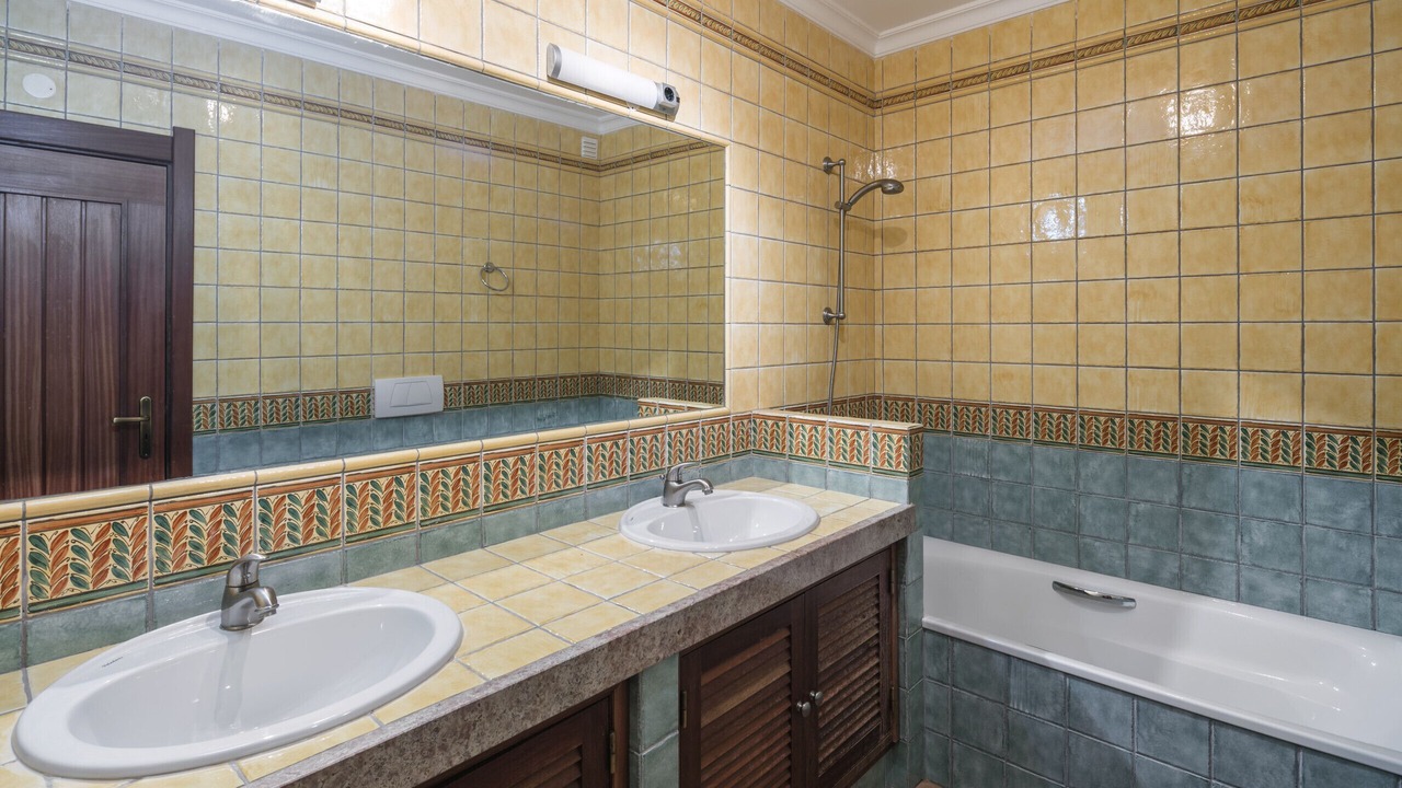 Photo of Bathroom in Benagil