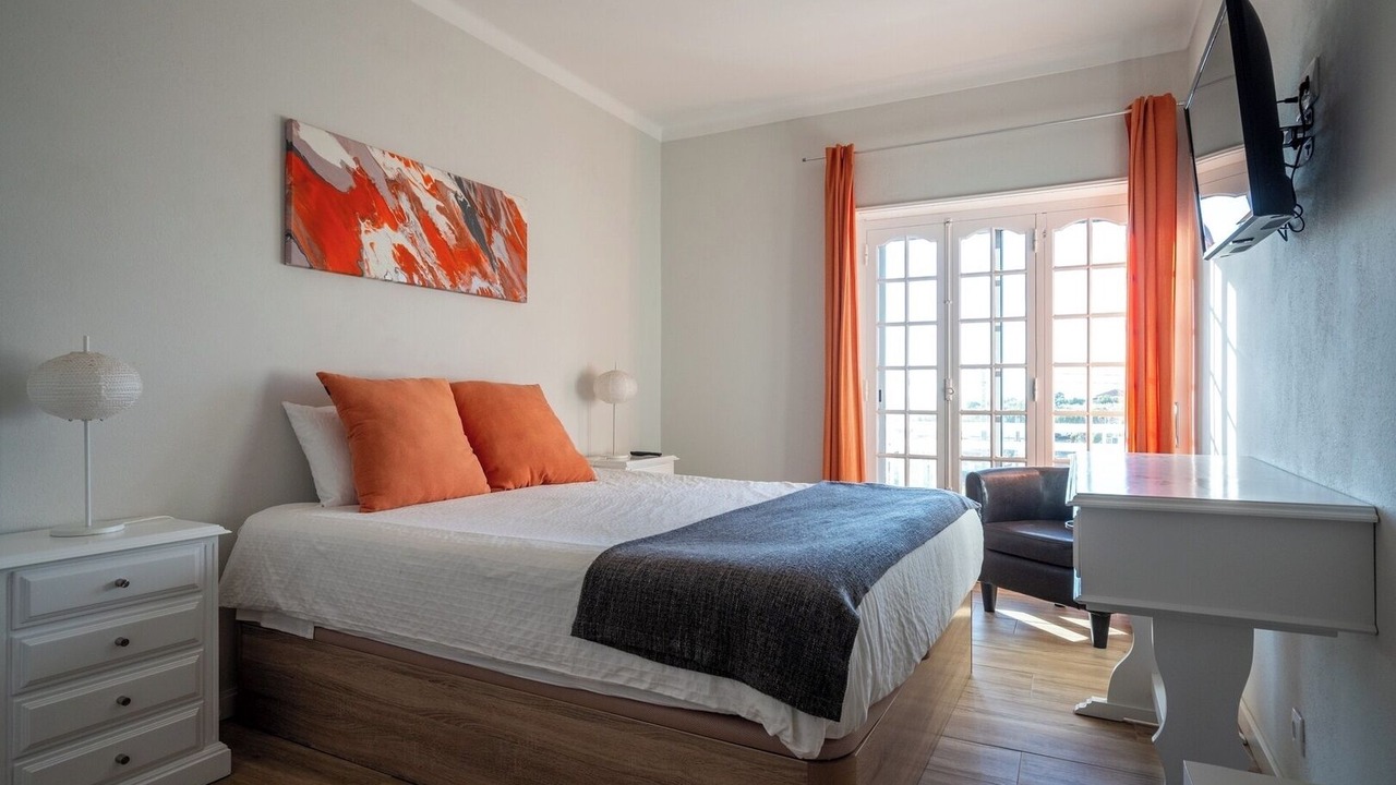 Photo of Bedroom in Ericeira