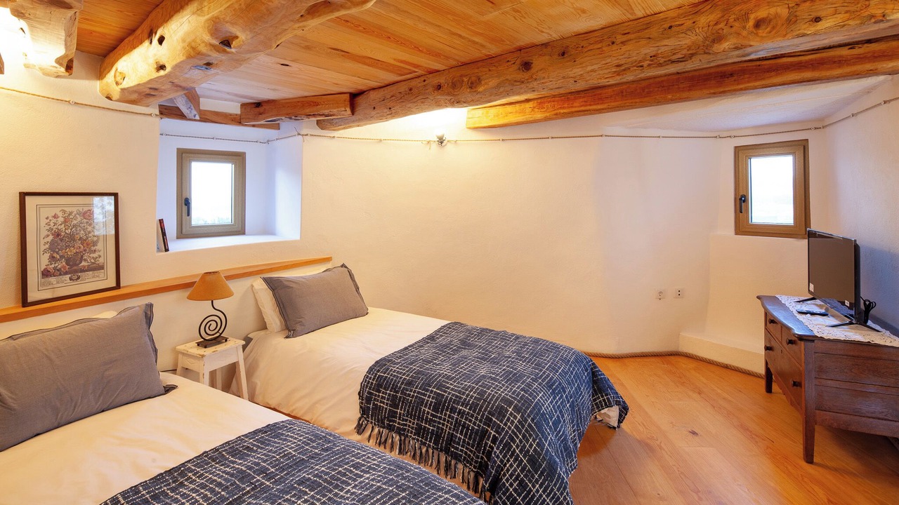 Photo of Bedroom in Peniche