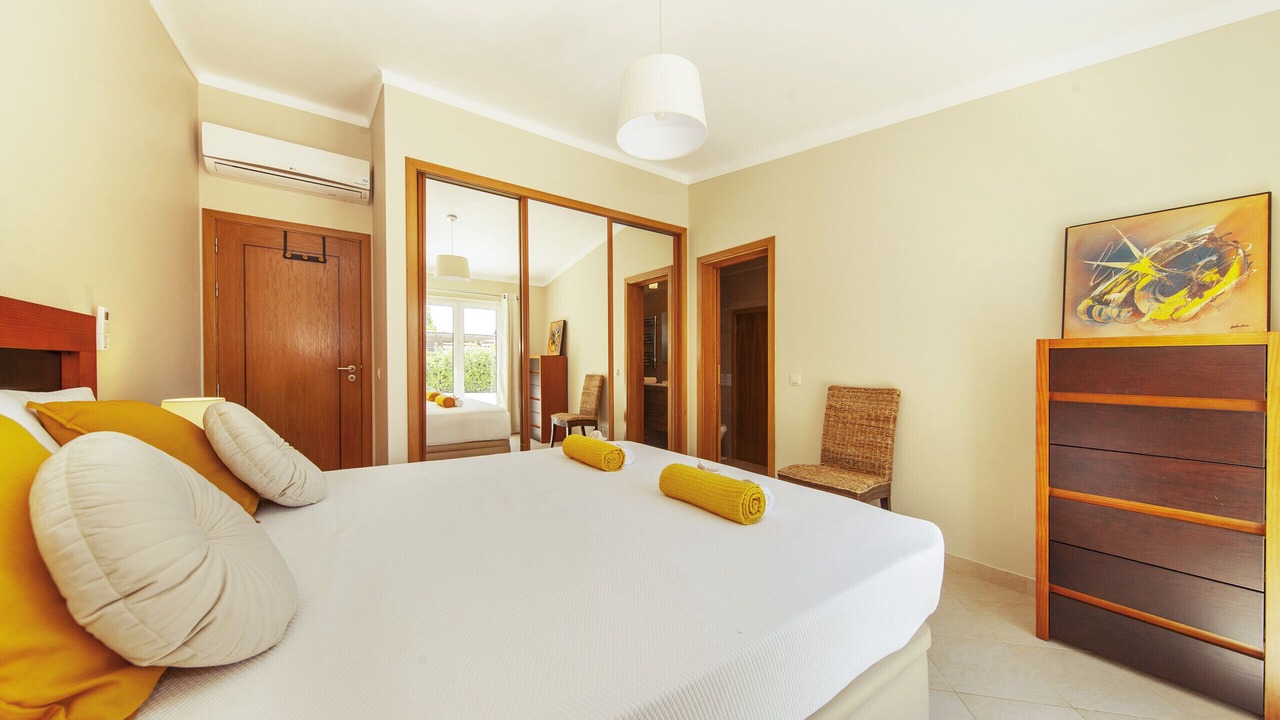 Photo of Bedroom in Mato Serrao