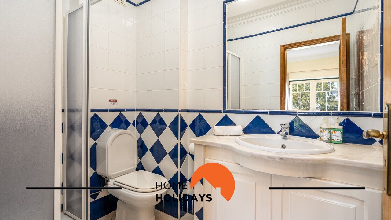 Photo of Bathroom in Oura