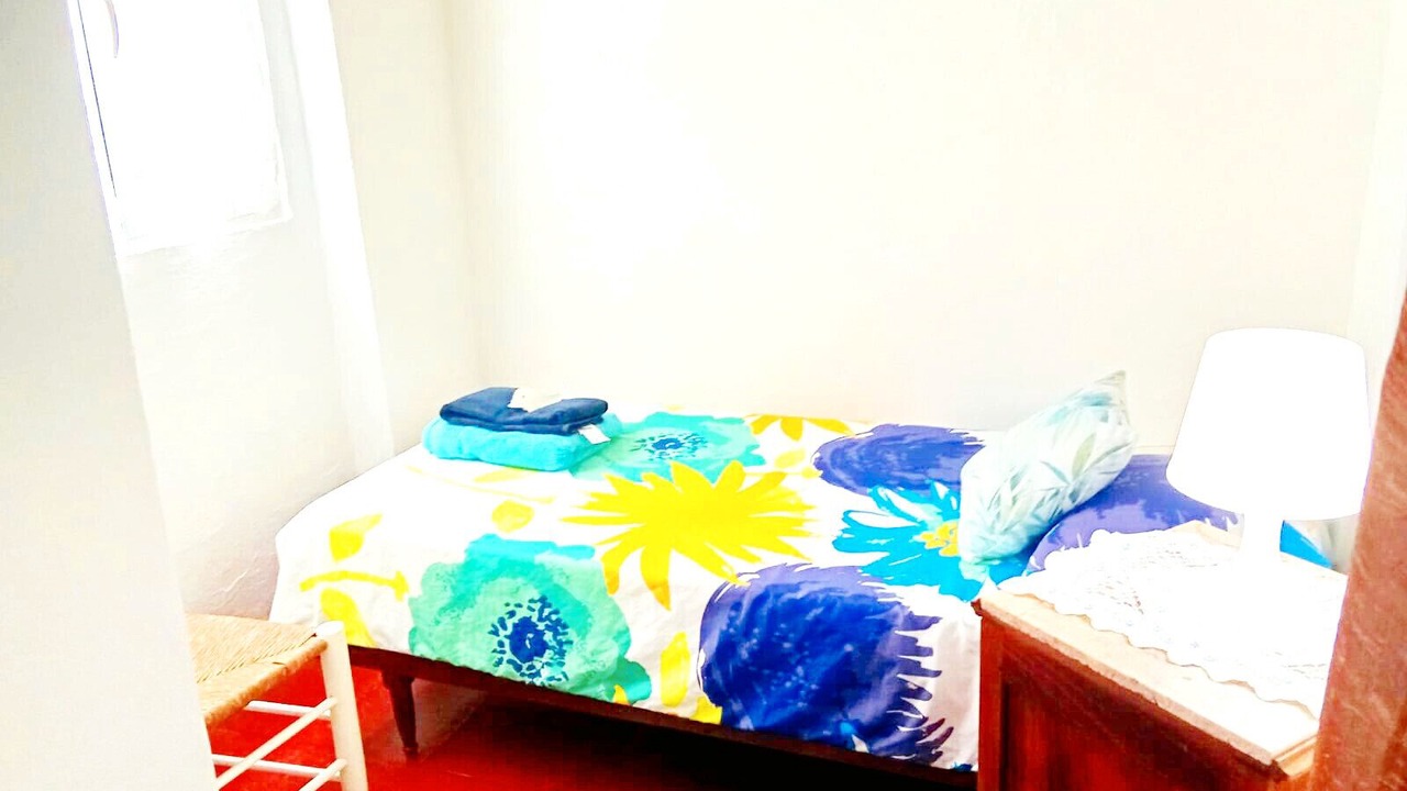 Photo of Bedroom in Azenhas do Mar
