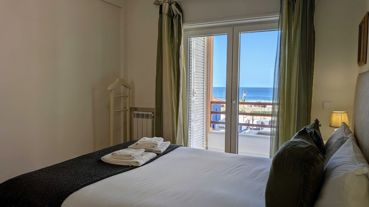 Photo of Bedroom in Costa de Caparica