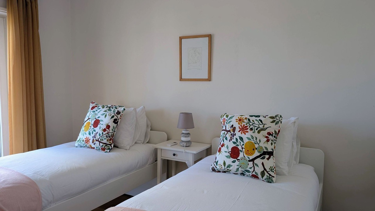 Photo of Bedroom in Costa de Caparica