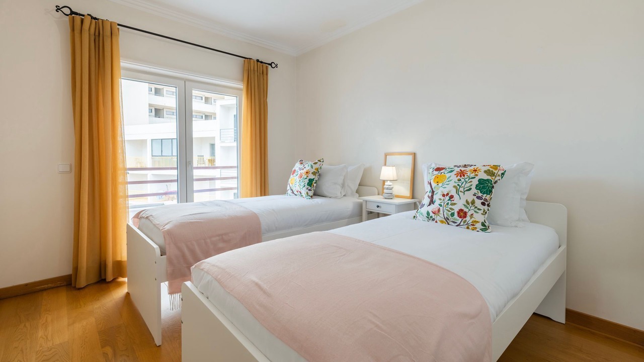Photo of Bedroom in Costa de Caparica