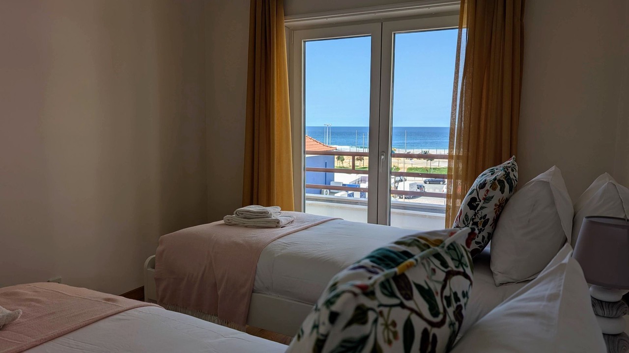 Photo of Bedroom in Costa de Caparica