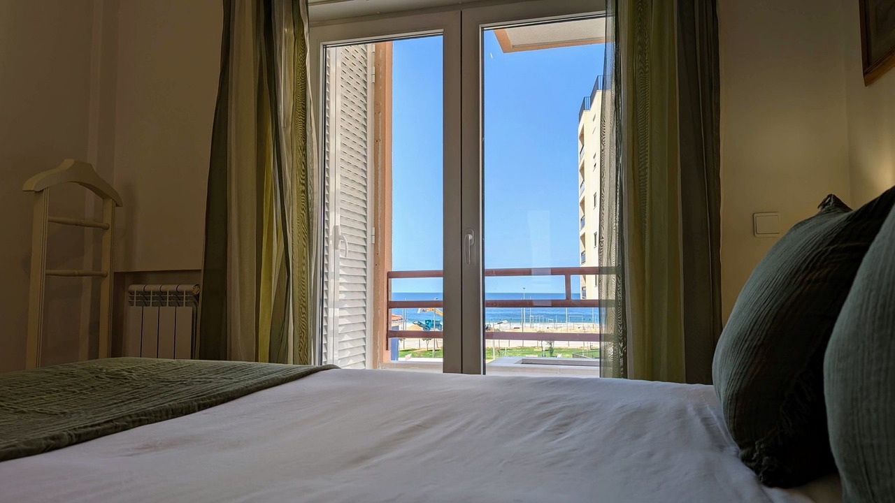 Photo of Bedroom in Costa de Caparica
