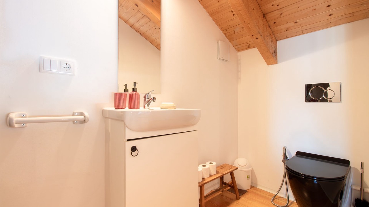 Photo of Bathroom in Paranhos