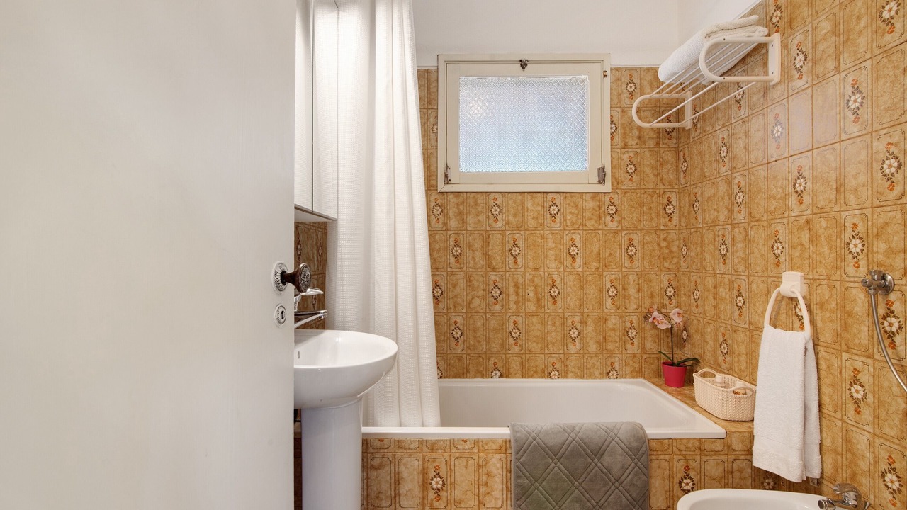Photo of Bathroom in Loule