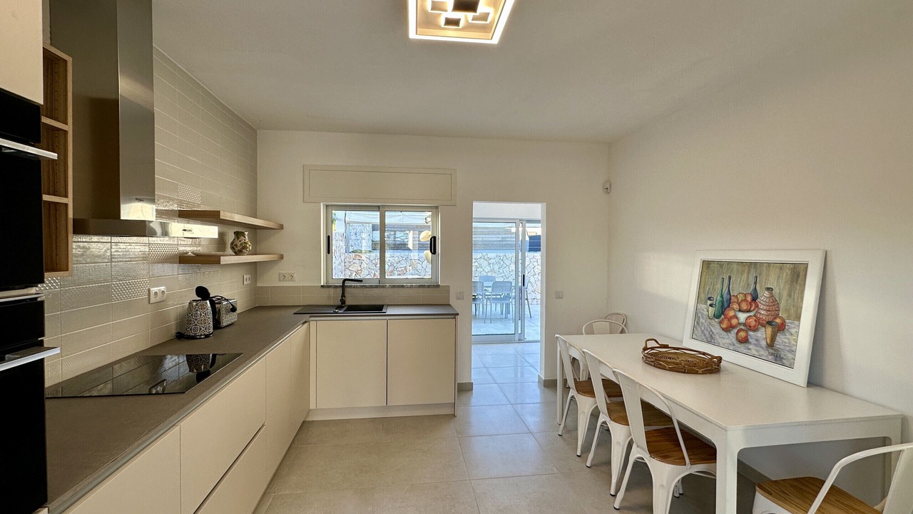 Photo of Kitchen in Quarteira