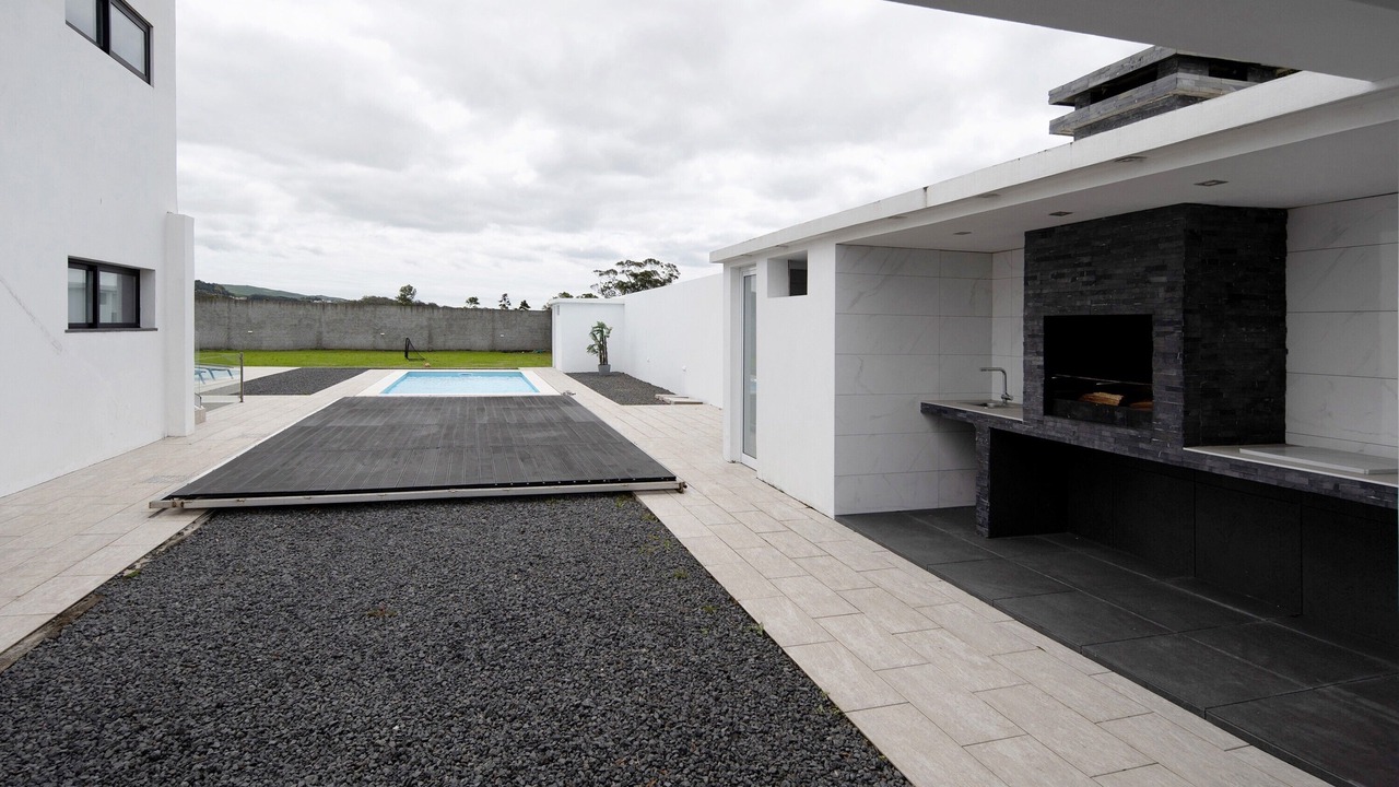 Photo of Patio Balcony in Angra do Heroismo