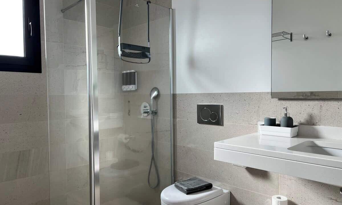 Photo of Bathroom in Prazeres