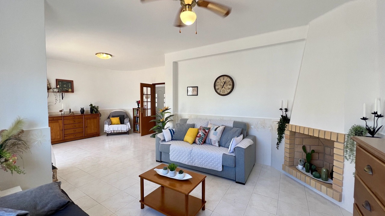 Photo of Livingroom in Pera