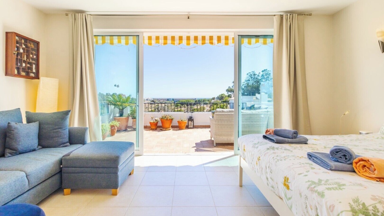 Photo of Bedroom in Meia Praia