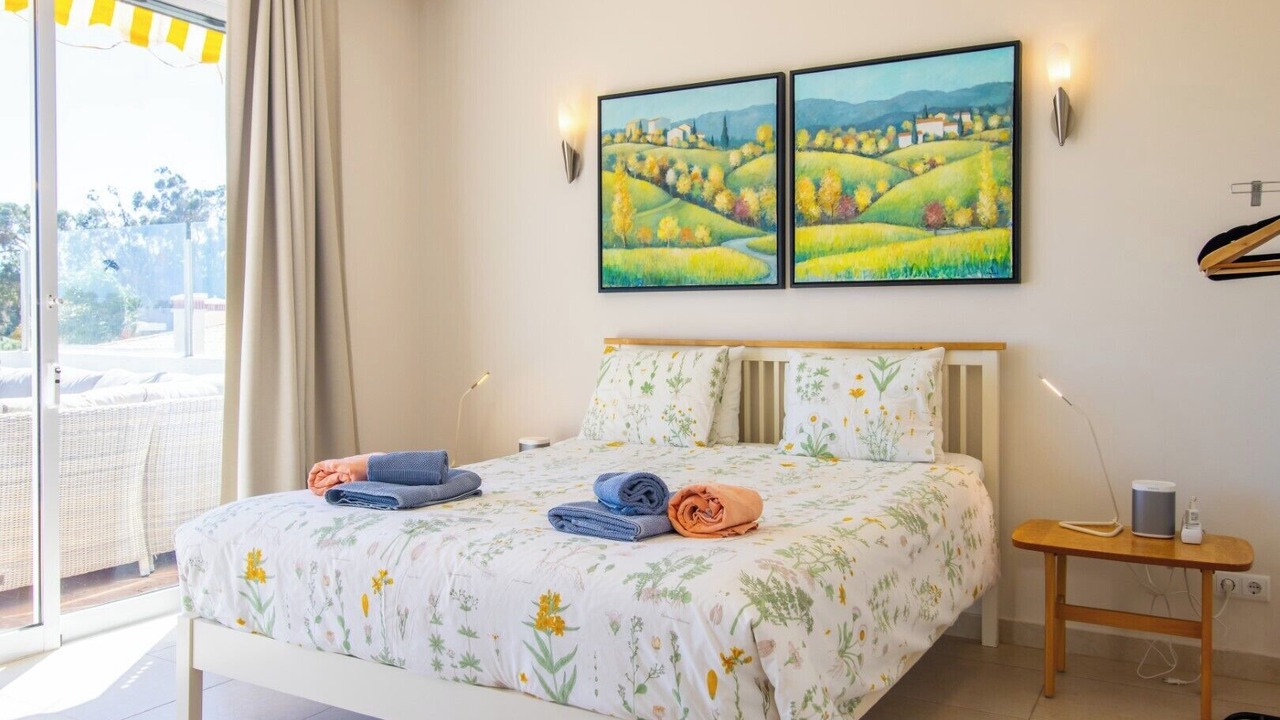 Photo of Bedroom in Meia Praia
