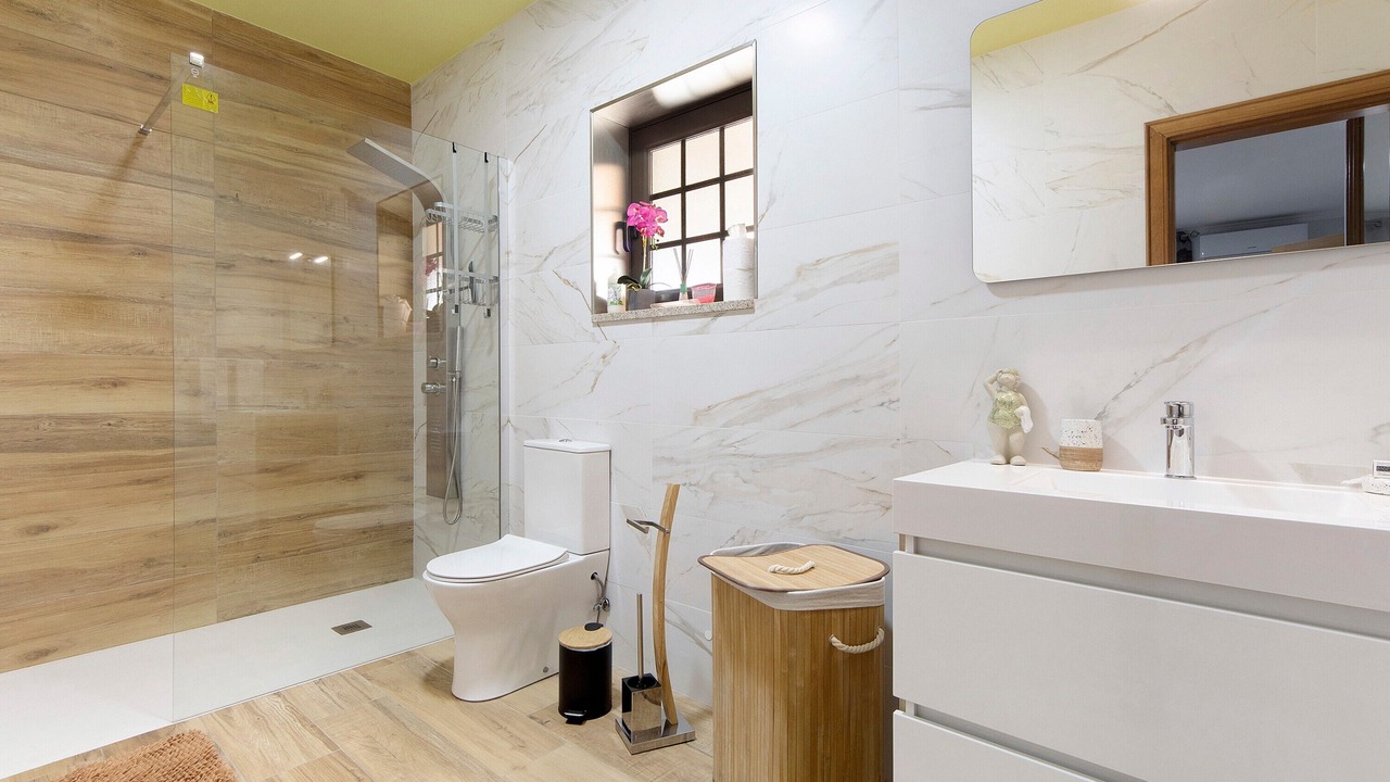 Photo of Bathroom in Cedrim