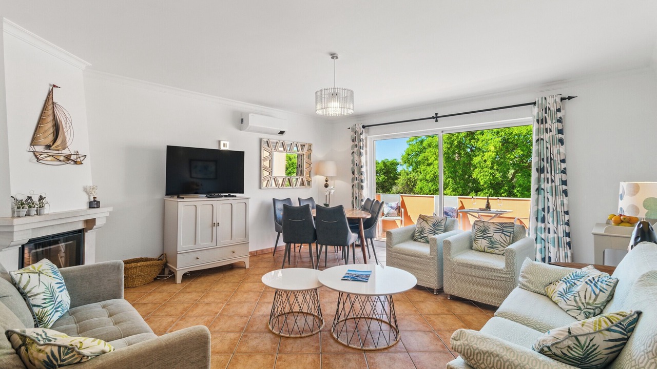 Photo of Livingroom in Meia Praia