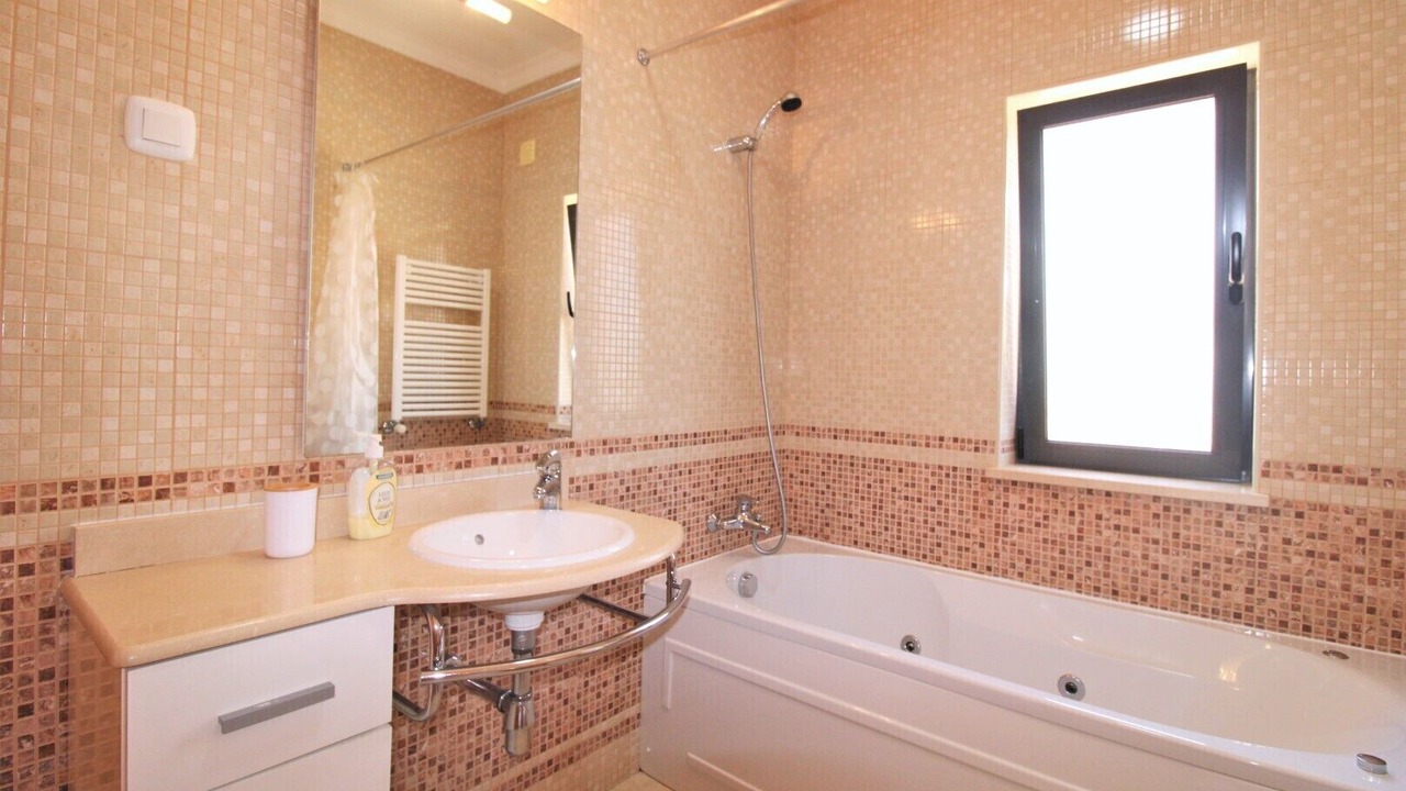 Photo of Bathroom in Telheiro