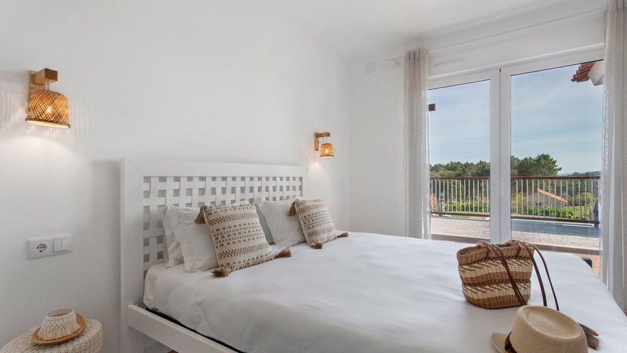 Photo of Bedroom in Raposos